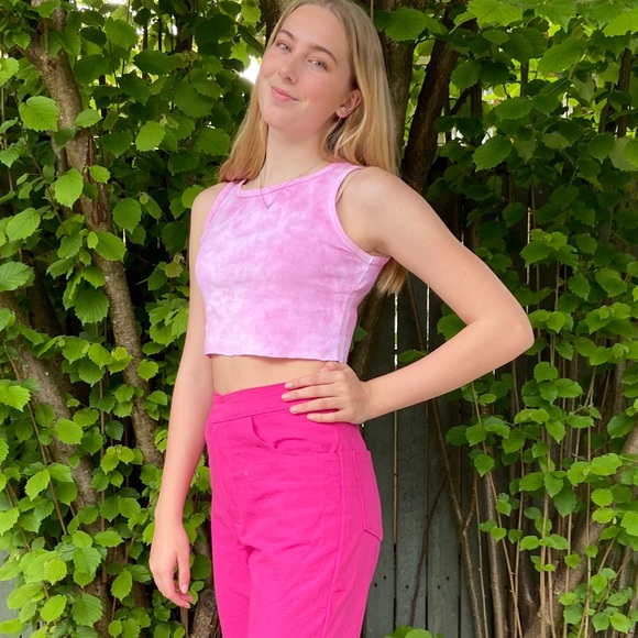 Meet your Posher, Sophie - Picture 3 of 3